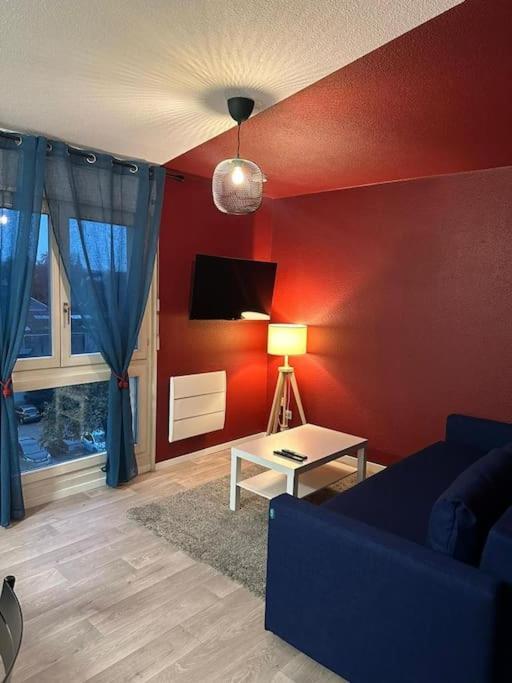 Studio Centre Avec Wifi Apartment Mulhouse Bagian luar foto